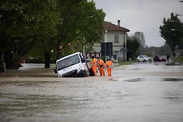 
Maltempo in Emilia Romagna: 2 le vittime, soccorsi al lavoro
