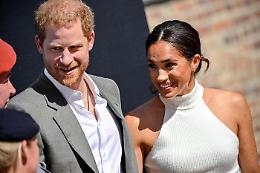 'Harry e Meghan inseguiti da paparazzi, rischiata la tragedia' 