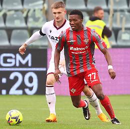Calcio. Cremonese a Roma, in campo a testa alta per l’ultima trasferta