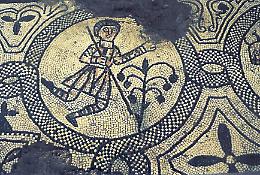 Mosaico nascosto da otto secoli, tesoro da valorizzare