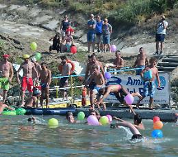 Ferragosto, torna il saggio natatorio nel Po