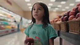 Esselunga, la pesca della discordia: polemiche per il nuovo spot