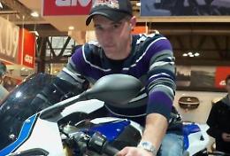 La tragedia stradale, comunit&agrave; sotto shock per l&rsquo;operaio di Isengo