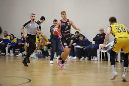 Basket. Logiman Crema di carattere