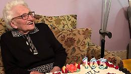 Claudia Lunini compie 105 anni, cinque generazioni e non sentirle