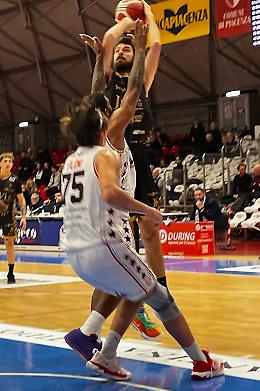 La Juvi si butta via