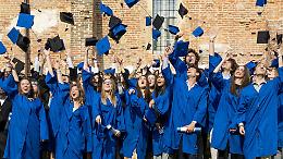 La fuga dei laureati è incessante