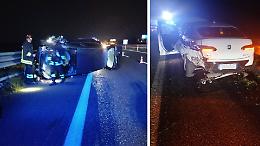 Schianto nella notte in A21, tre feriti
