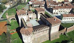 Dalle  polemiche ai biglietti veri e propri