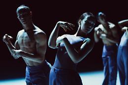 Danza: applausi all&rsquo;Ndt 2, il gesto diventa bellezza