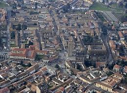 Polizia locale e servizi sociali migrano