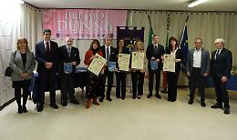 &laquo;Pilastri della societ&agrave;, voi siete un esempio&raquo;