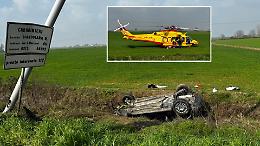 Auto si ribalta sulla Giuseppina: tre feriti e intervento dell&rsquo;elisoccorso