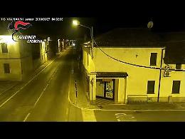 VIDEO Le immagini dell'auto data a fuoco a Corte de' Cortesi con Cignone