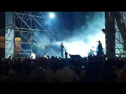VIDEO4  Il concerto dei Franz Ferdinand in piazza del Comune a Cremona