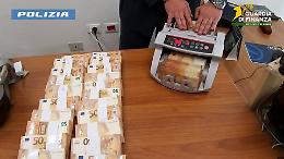 Blitz anti-usura a Reggio Calabria, 6 arresti e 2 sospesi dal pubblico ufficiale