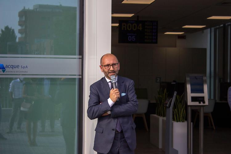 Il presidente Cristian Chizzoli all'inaugurazione del nuovo sportello