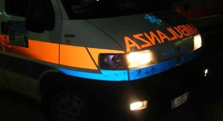 Scontro frontale tra auto nel Barese, morti 17enne e 20enne