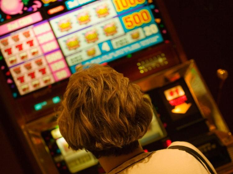 Gioco d'azzardo, sette sanzioni