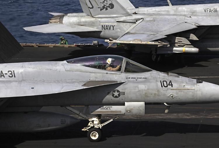 Londra, dal parlamento inglese via libera ai raid in Iraq