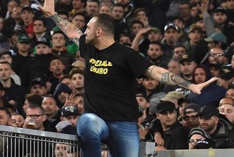 Genny 'a carogna resta ai domiciliari  
