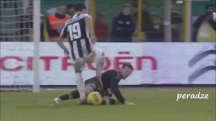 Calcio, l'arte della simulazione: le dieci più assurde di sempre