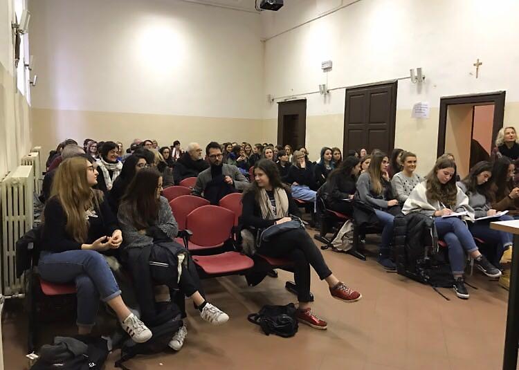 Borsa di Studio a Ilaria Grazia Ruggeri e consegna diplomi di stato ai maturi dell'anno scolastico 2014/2015