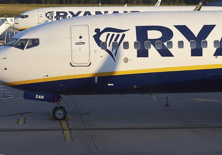 Ryanair, sciopero piloti: stop 400 voli
