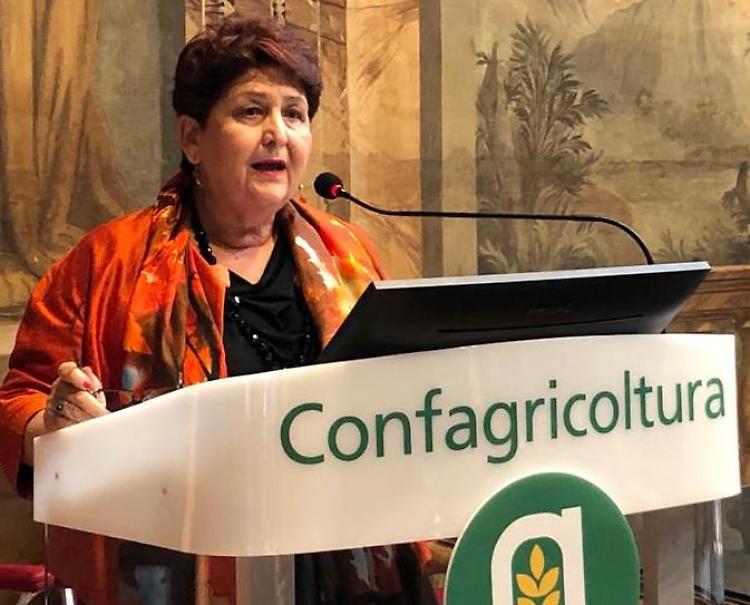 Bellanova: «Sostenibilità  parola chiave per il settore zootecnico»