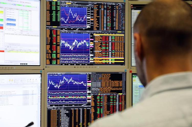 Le Borse respirano dopo il crollo di ieri, Milano +1%