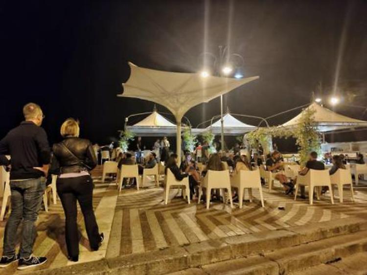 A Milano Marittima vietati gli addii al celibato