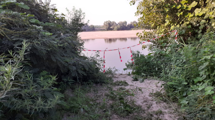 Le ricerche dell'auto finita nel Po ieri notte