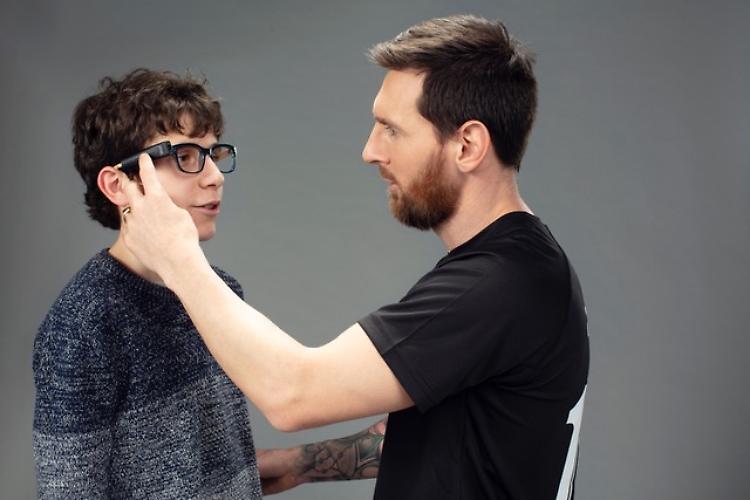 Lionel Messi sostiene la comunità di non vedenti e ipovedenti