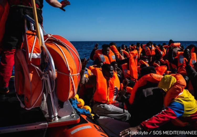 L'Italia concede il porto di Augusta alla Ocean Viking