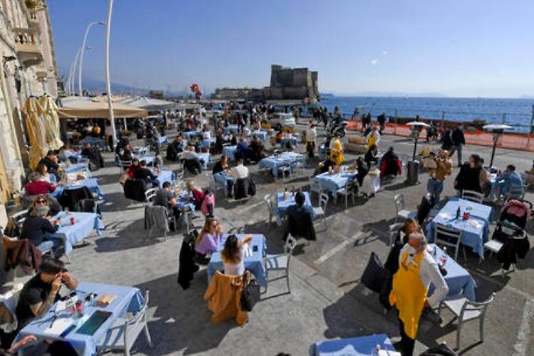 Covid: 14.931 positivi, 251 vittime