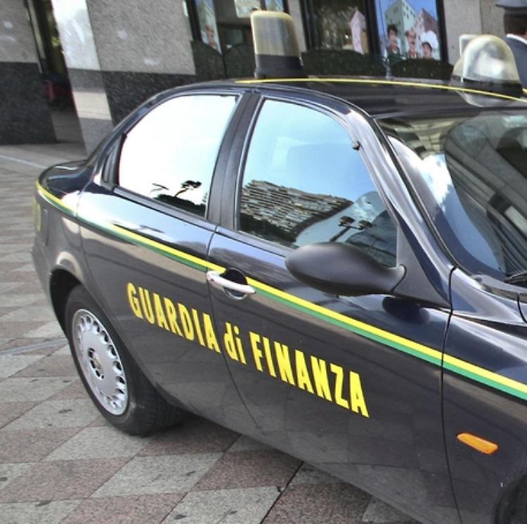 Gdf, maxifrode fiscale e previdenziale cantieristica Ancona