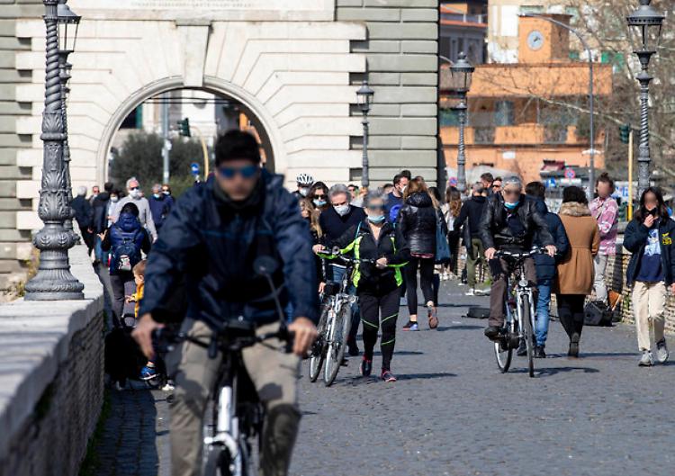 Covid: 17.455 nuovi positivi, 192 morti