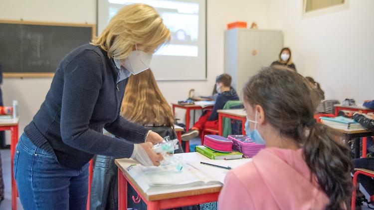 Sei studenti positivi, tre classi in quarantena a Brazzuoli