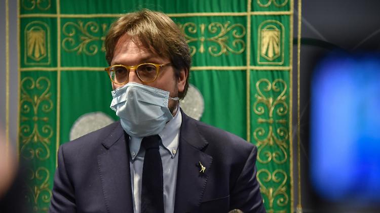 Caro energia, Guidesi: "Necessarie  misure urgenti" 