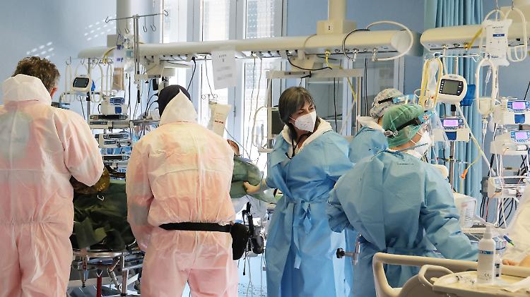 Covid, i ricoverati salgono a 215 di cui 110 nel distretto cremasco