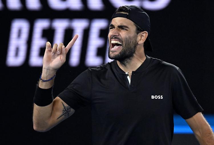 Tennis: Australia; 3-2 a Monfils, Berrettini in semifinale