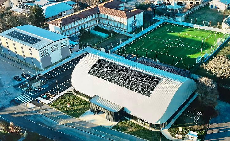 Con il campo sintetico polo sportivo «gioiello»