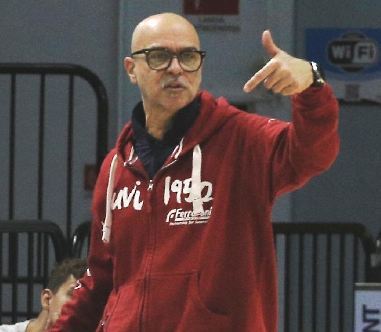 Basket, Juvi Ferraroni sulla cresta dell'onda nella prima partita di finale
