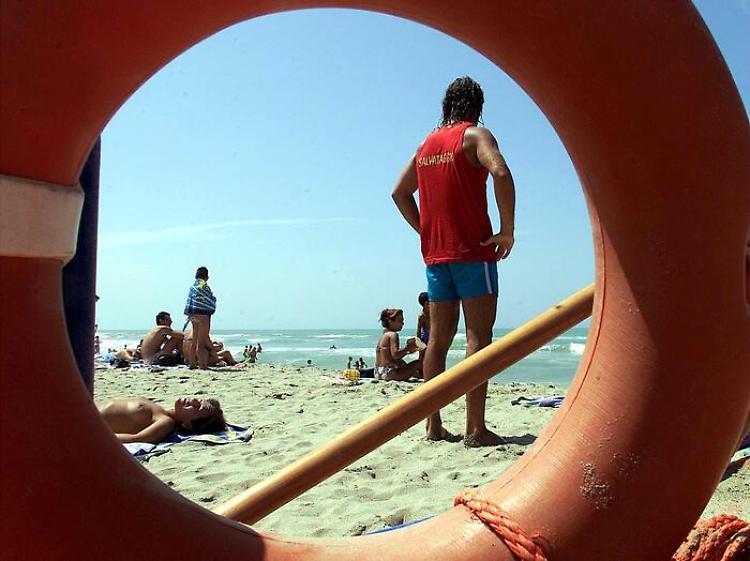 Annegamenti: il 14% riguarda i bimbi, gravi nel 68% dei casi