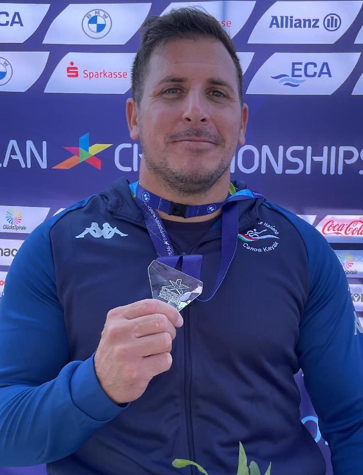 Canoa, super argento per Farias