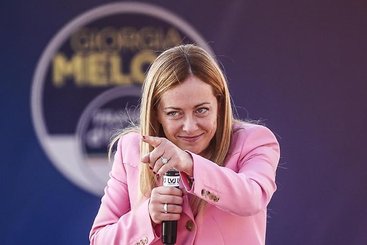 Ecco il primo exit poll: Fratelli d'Italia primo partito con il xxxx%