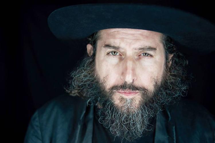 Vinicio Capossela, il genio della musica d'autore italiana