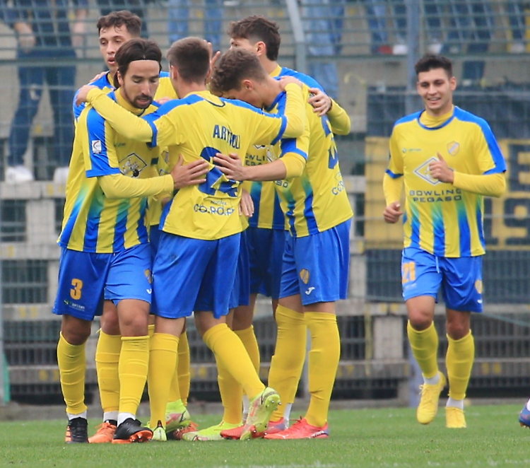 Calcio, la Pergolettese torna al successo: Trento battuto 2 a 1