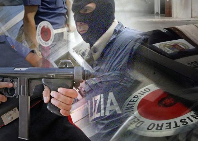 Blitz antiterrorismo della Polizia di Stato, arresti e perquisizioni