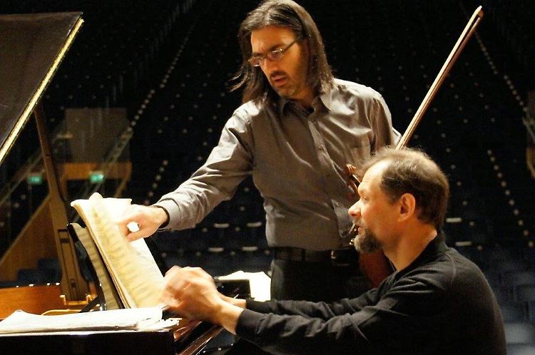 Il violinista Kavakos  all'Auditorium Arvedi